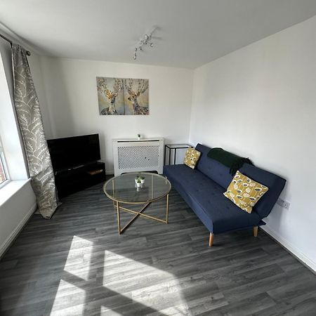 Suites By Rehoboth - Abbey Wood Station - London Zone 4 Dış mekan fotoğraf